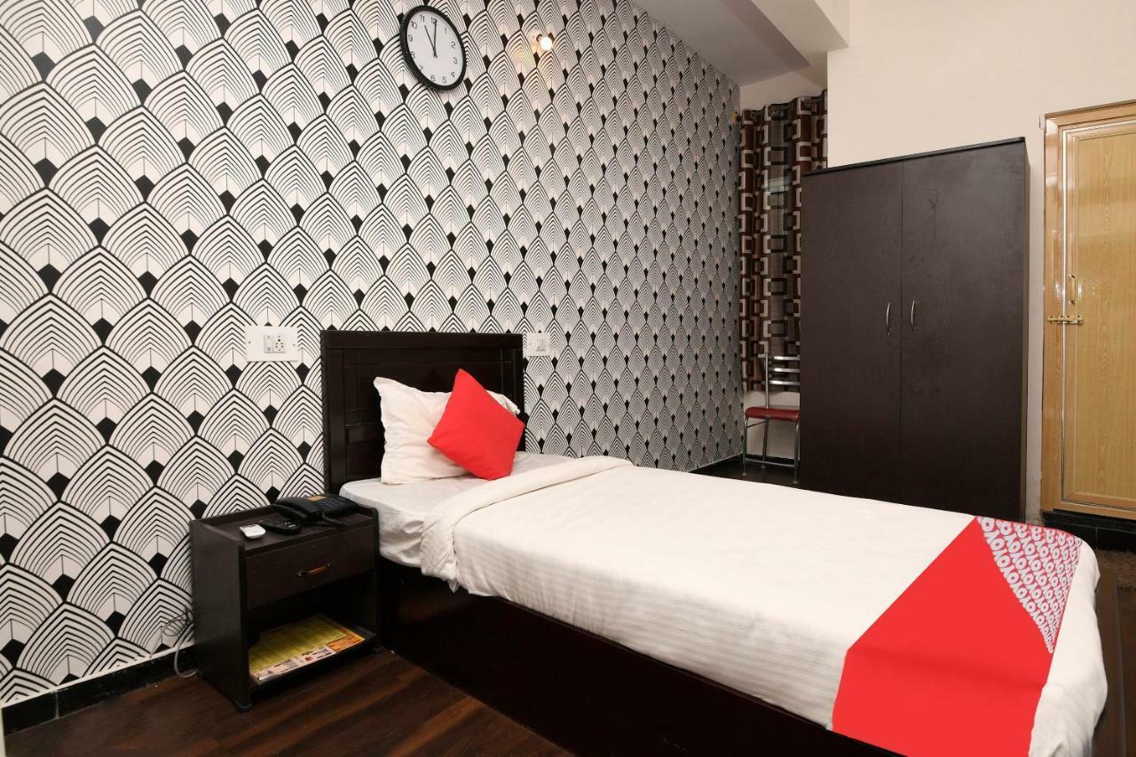 Oyo 14430 Sunshine Grand Hotel Bangalore Exterior photo